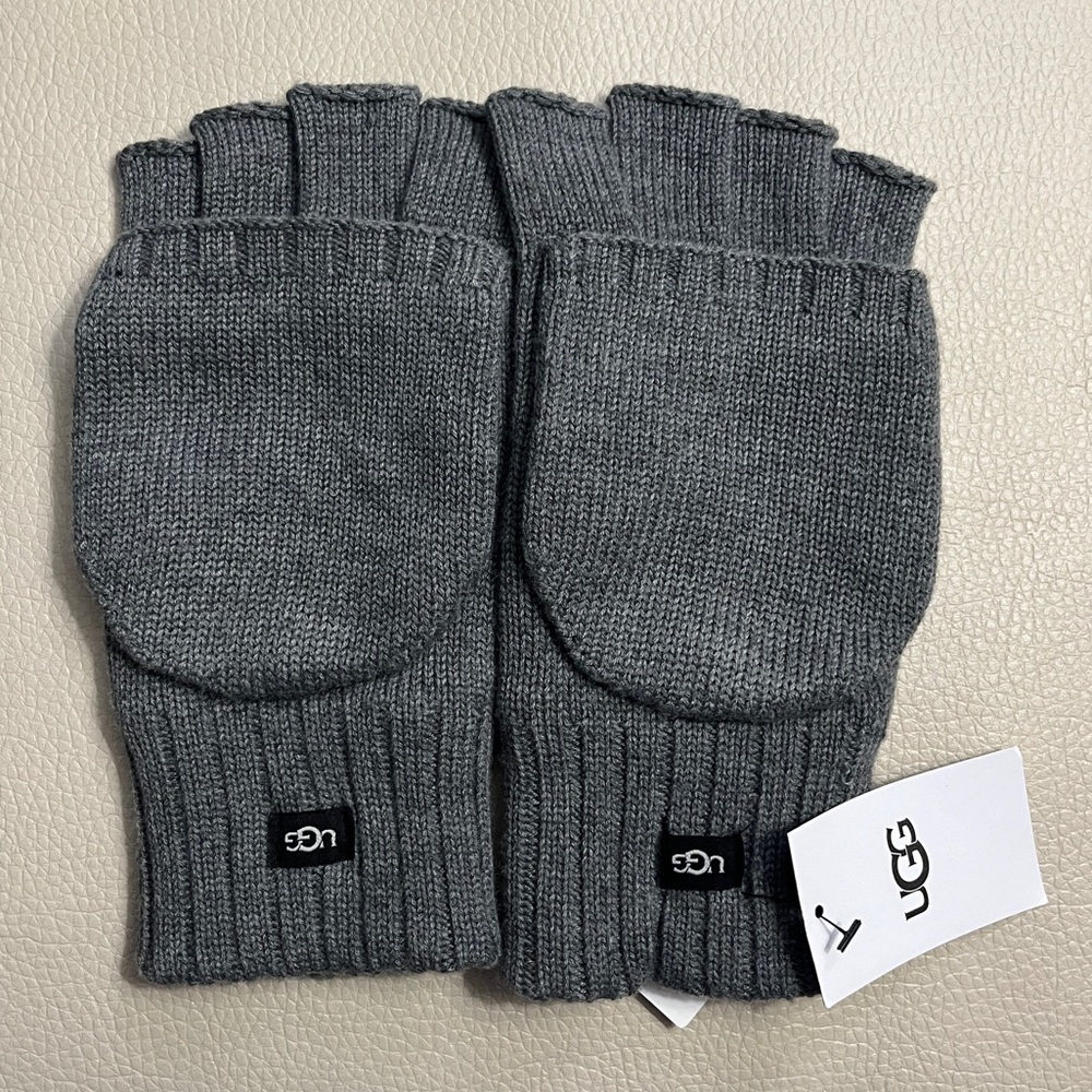 NWT - UGG Men's Wool Blended Knit Flip Mitten - Size L/XL